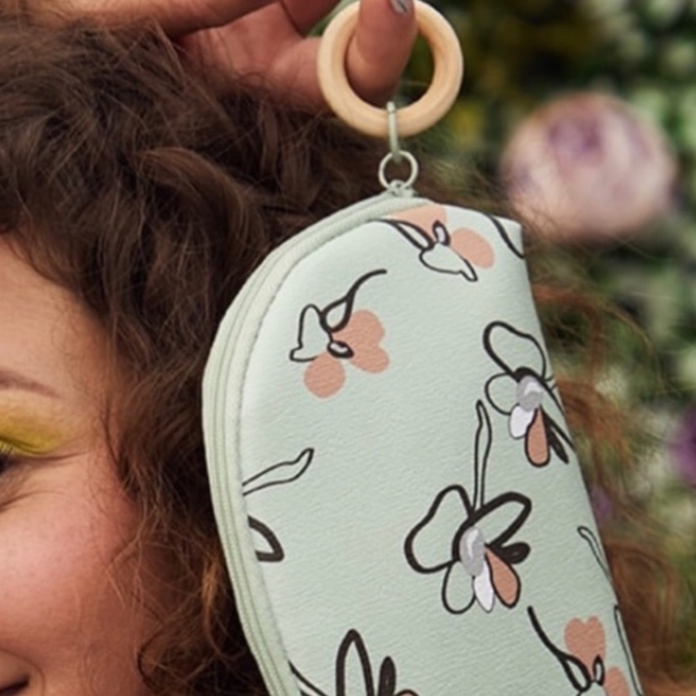 Ipsy Floral Mint Green Cosmetic Glam Bag